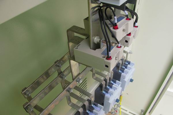 兰坪配电柜-应急照明配电柜使用对工作人员的具